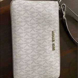 Michael Kors Wristlet